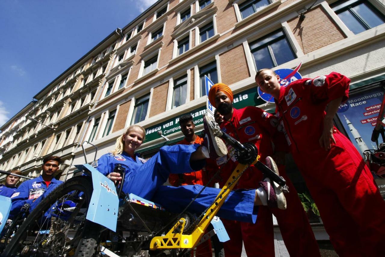 לייפציג Space Hotel Im Campus Der Jvp Schule מראה חיצוני תמונה